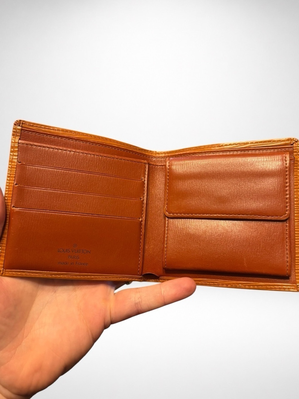 Louis Vuitton Authentic LV Epi Bifold Wallet Brown Leather Made in France - Picture 9 of 13